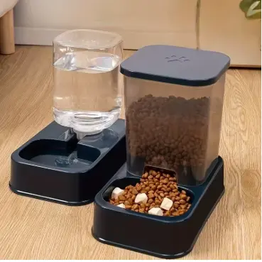 Multi Féline - Distributeur croquette et fontaine à eau Le Comptoir du Félin